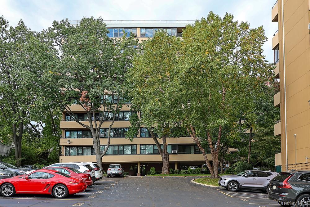 10-34 166th Street Unit 9D — photo