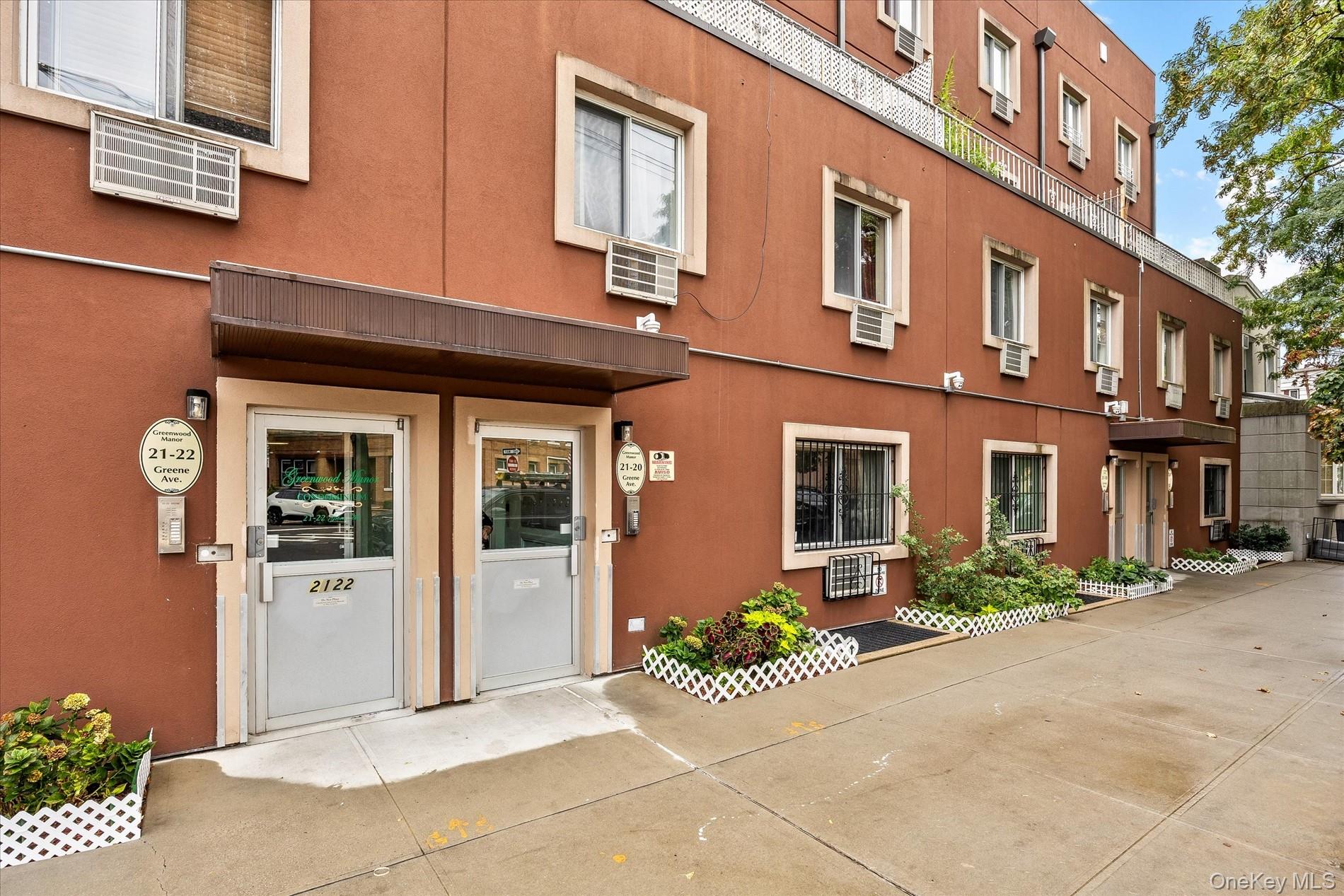 2120 Greene Avenue Unit F1 — photo