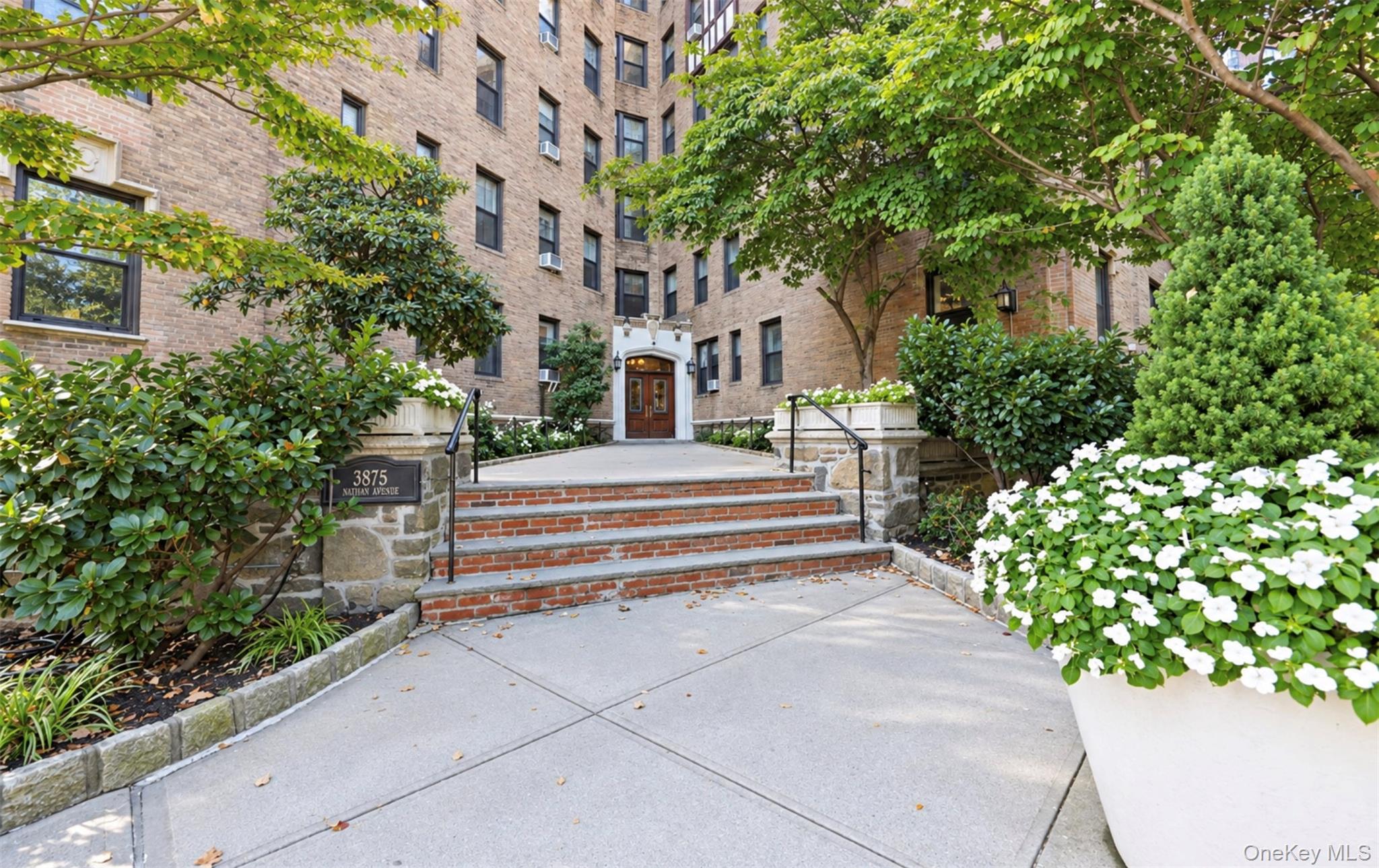 3875 Waldo Avenue Unit 2C — photo