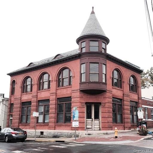 227 Main Street — photo