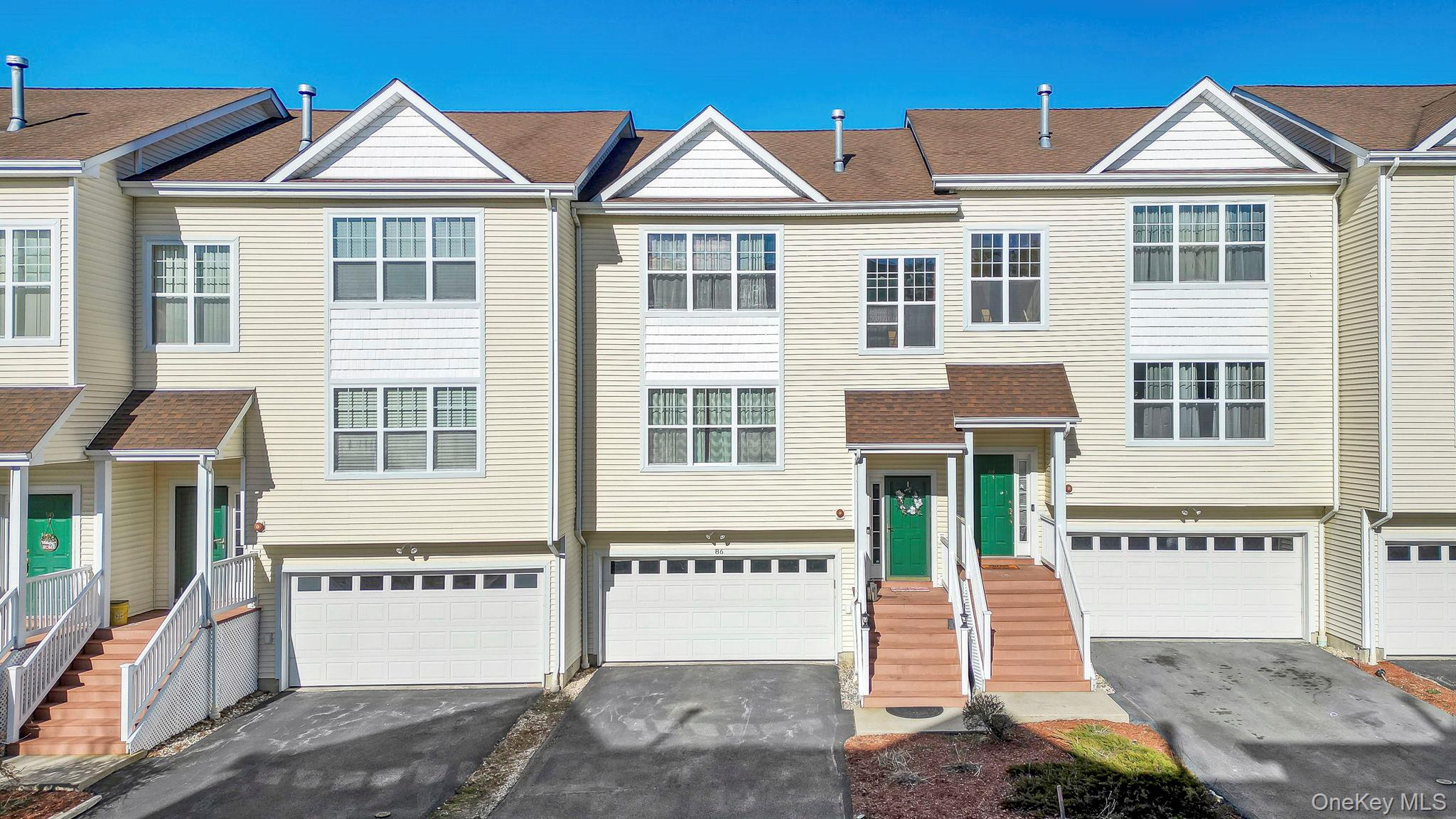 86 Woodlake Drive — photo