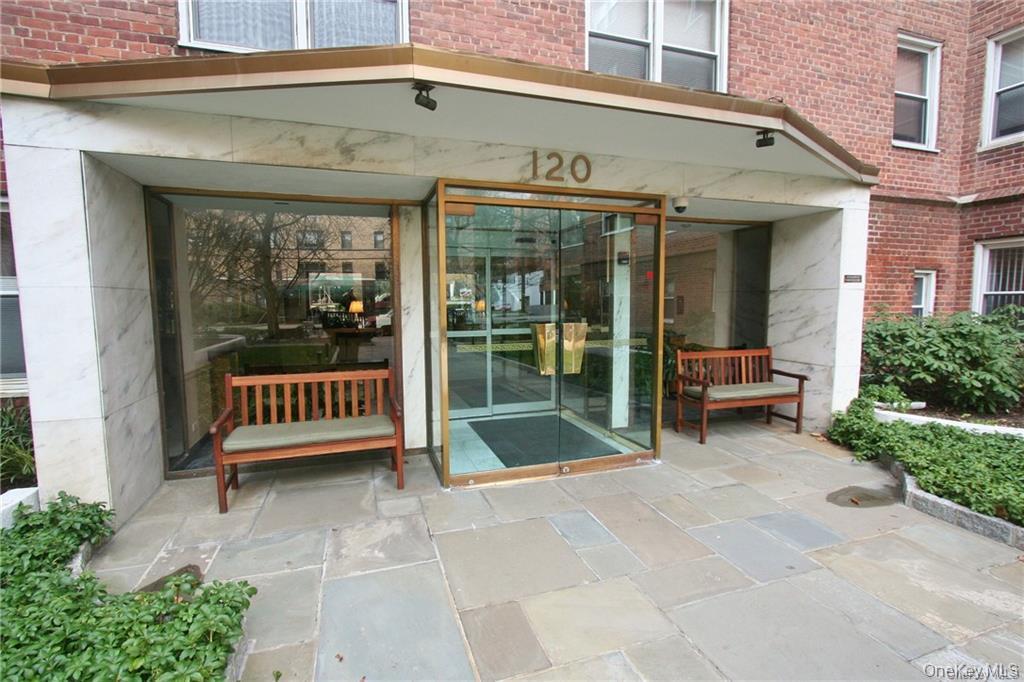 120 E Hartsdale Avenue Unit 1C — photo