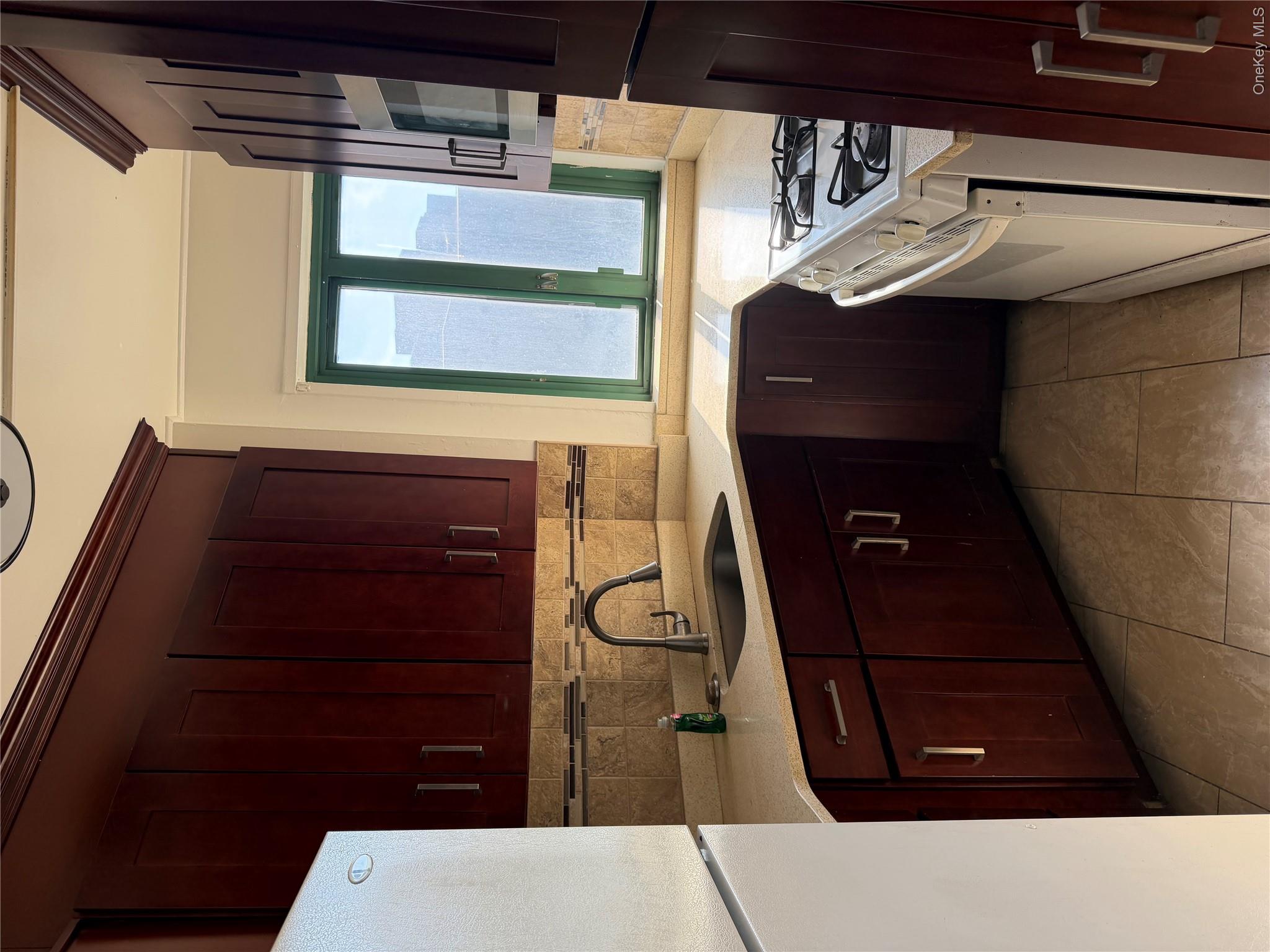 1514 Metropolitan Avenue Unit 6E — photo