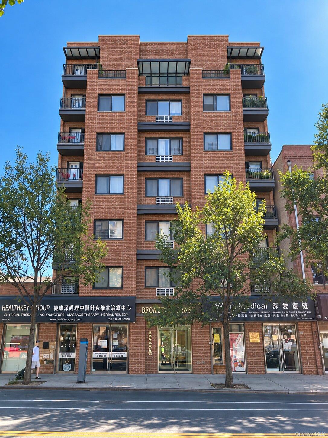 85-23 Broadway Unit 2C — photo