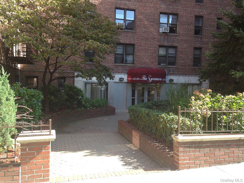 6309 108 Street Unit 5J — photo