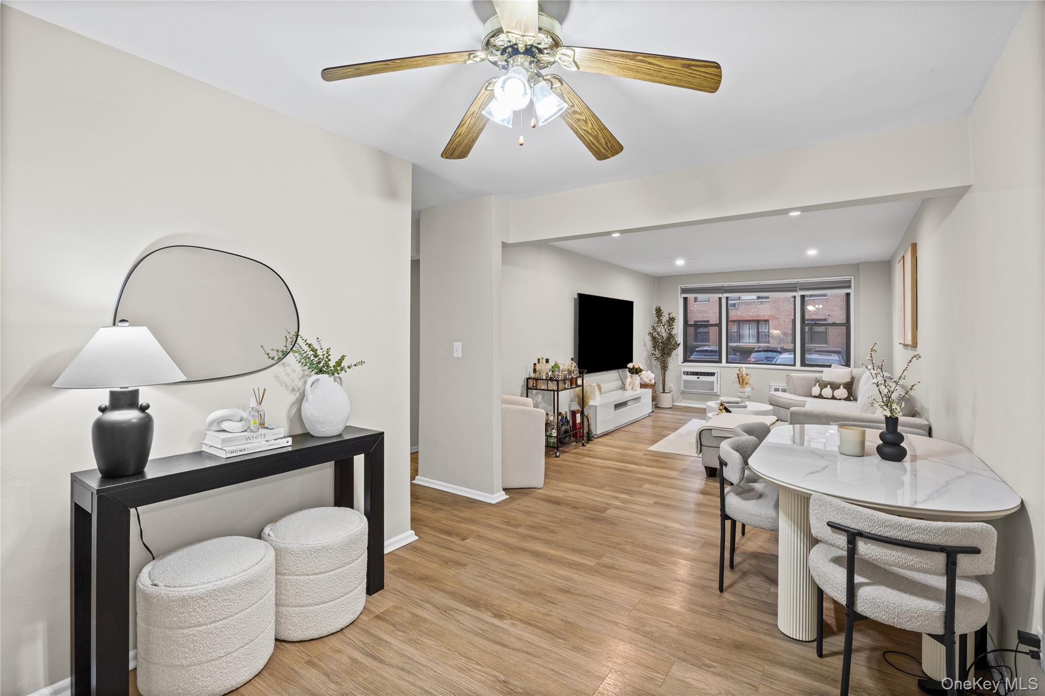 1 Birchwood Court Unit 1B — photo