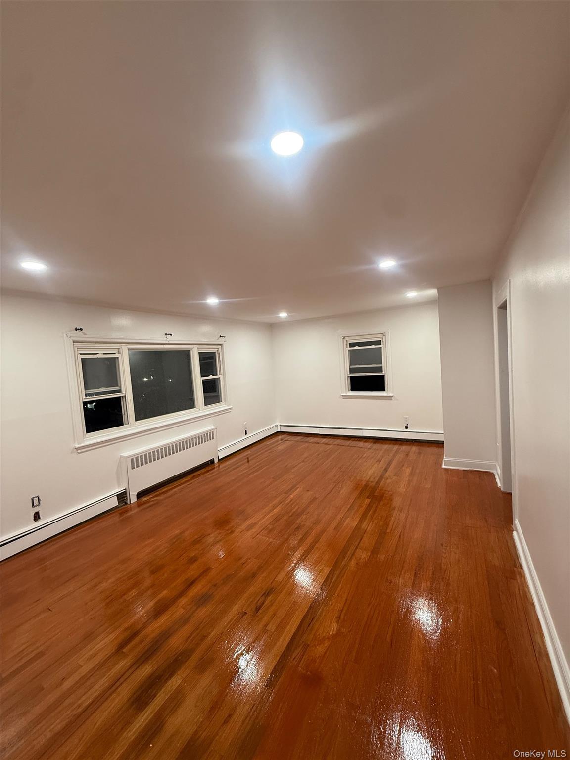 Home in Hempstead, NY 11003 — photo 3