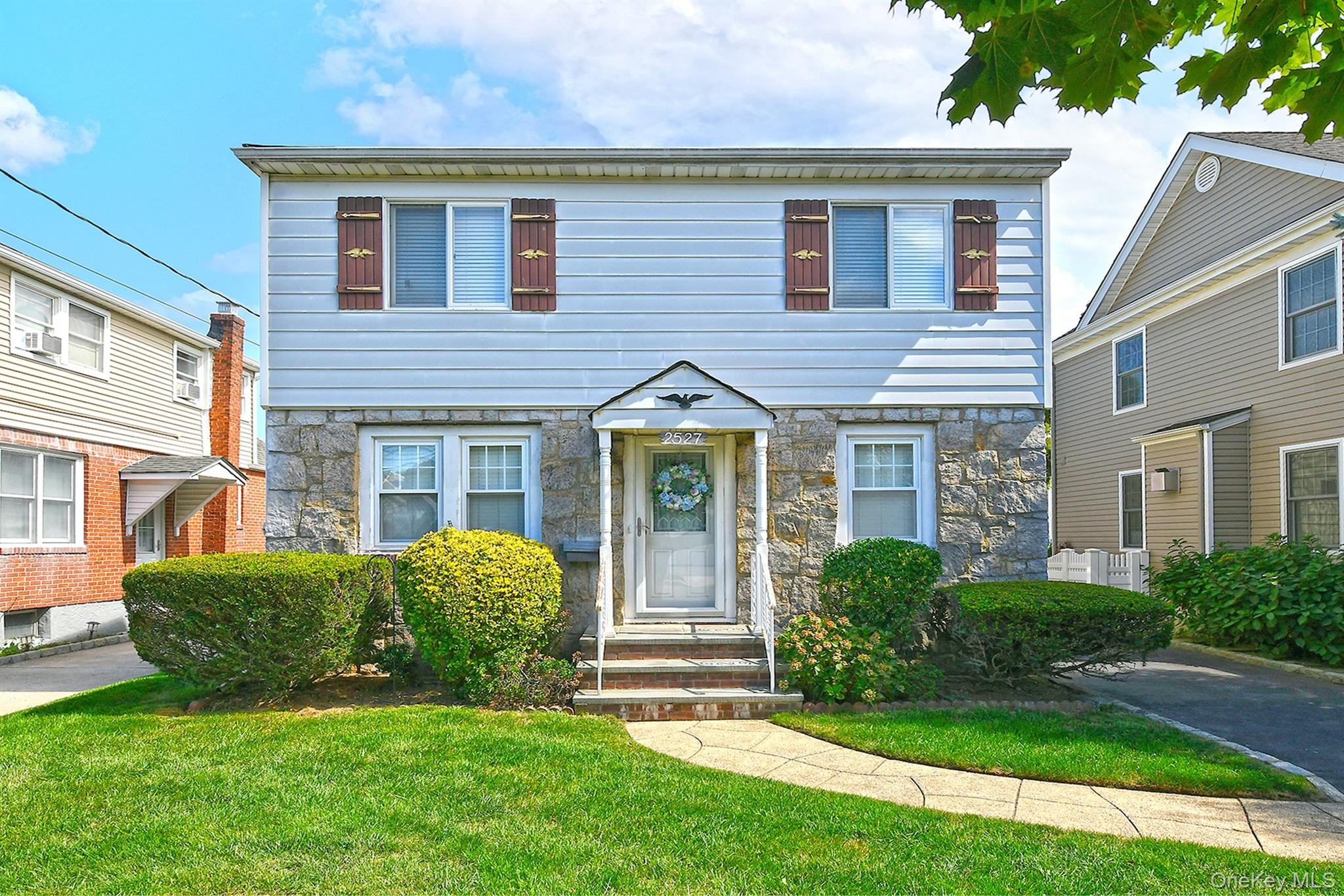 2527 Yorktown Street — photo