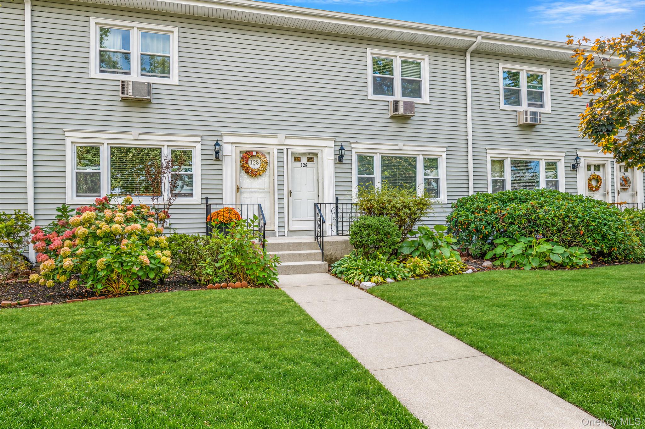 126 Cardinal Lane Unit 126 — photo