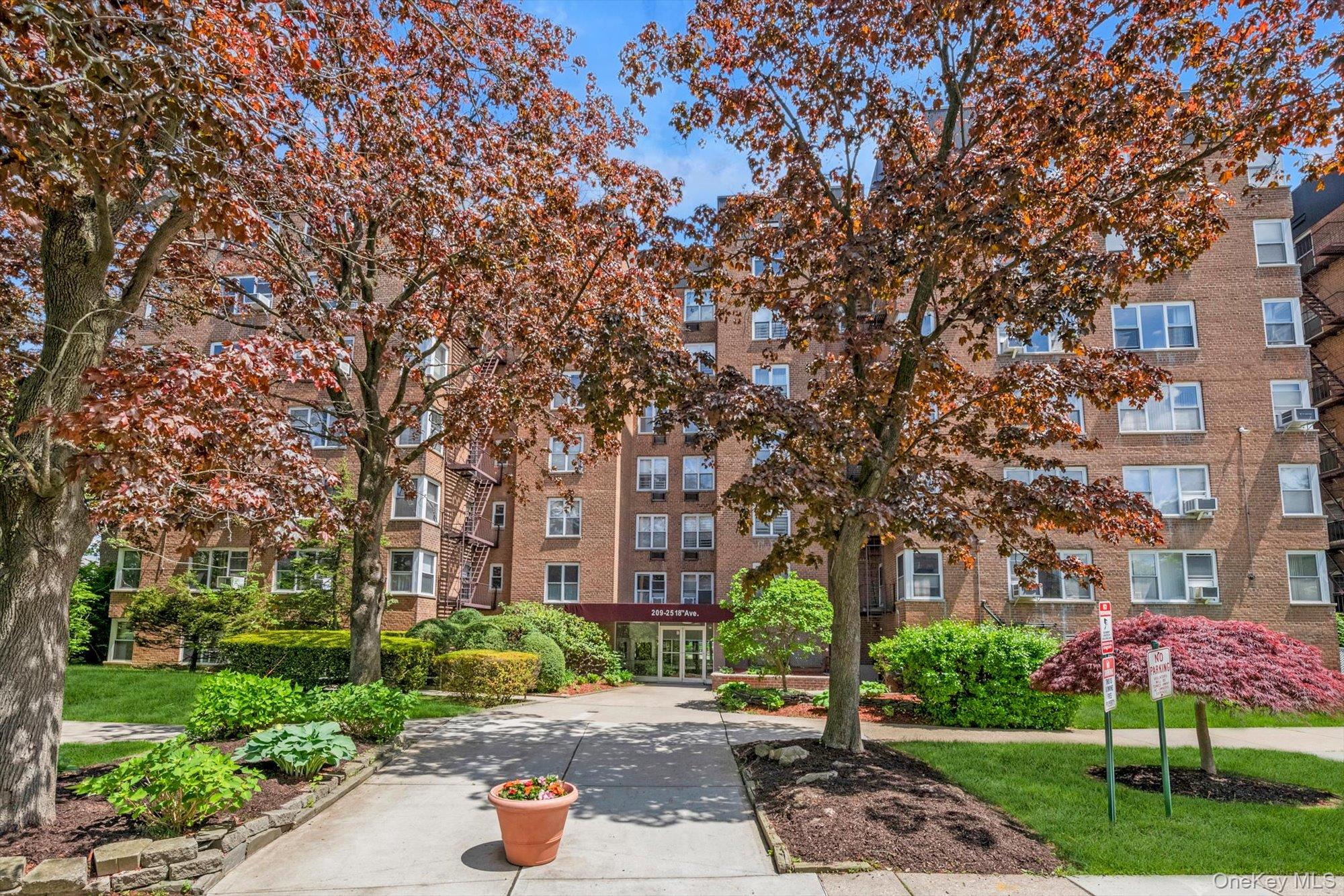209-25 18th Avenue Unit 3K — photo