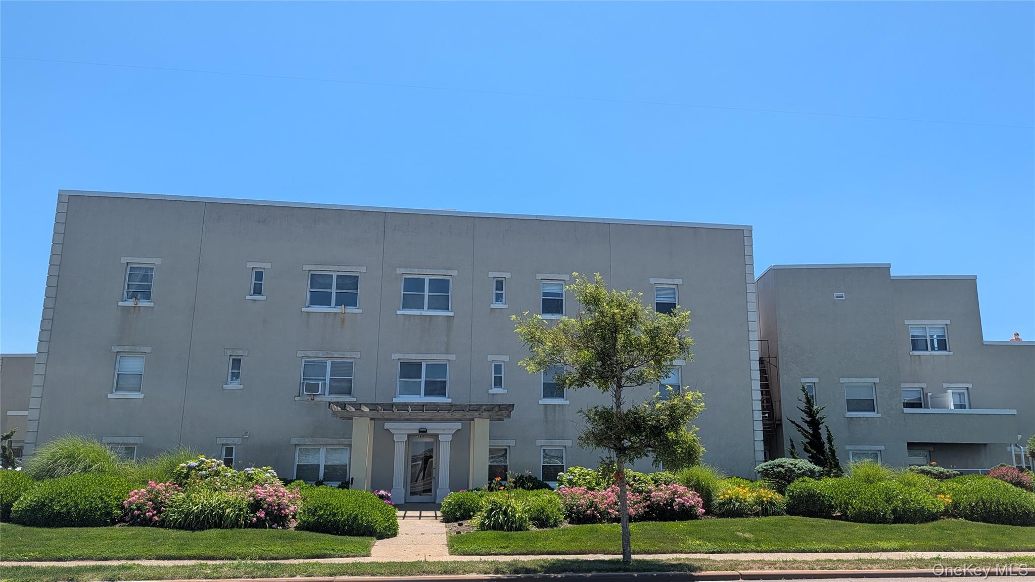138-11 Beach Channel Drive Unit C-2 — photo