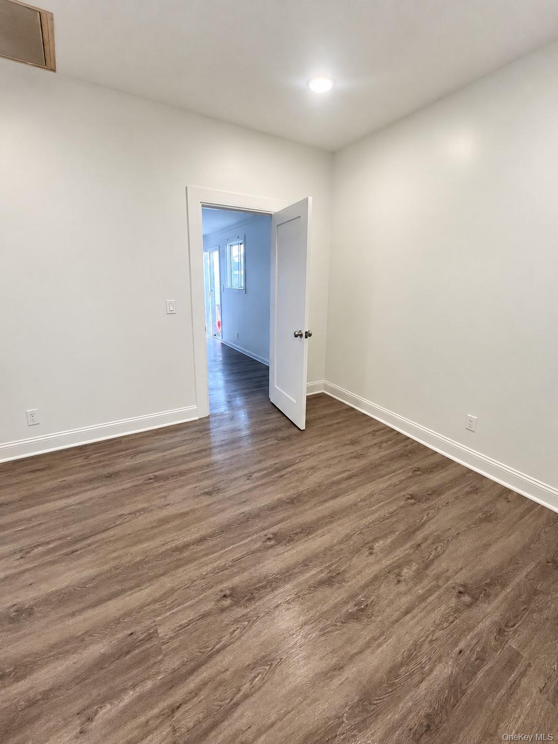 380 Hill Avenue Unit 1 — photo