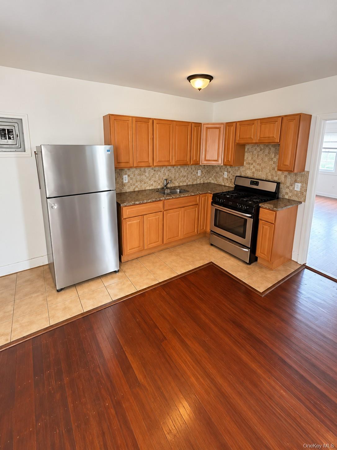 587 Southern Parkway 1st Floor — photo