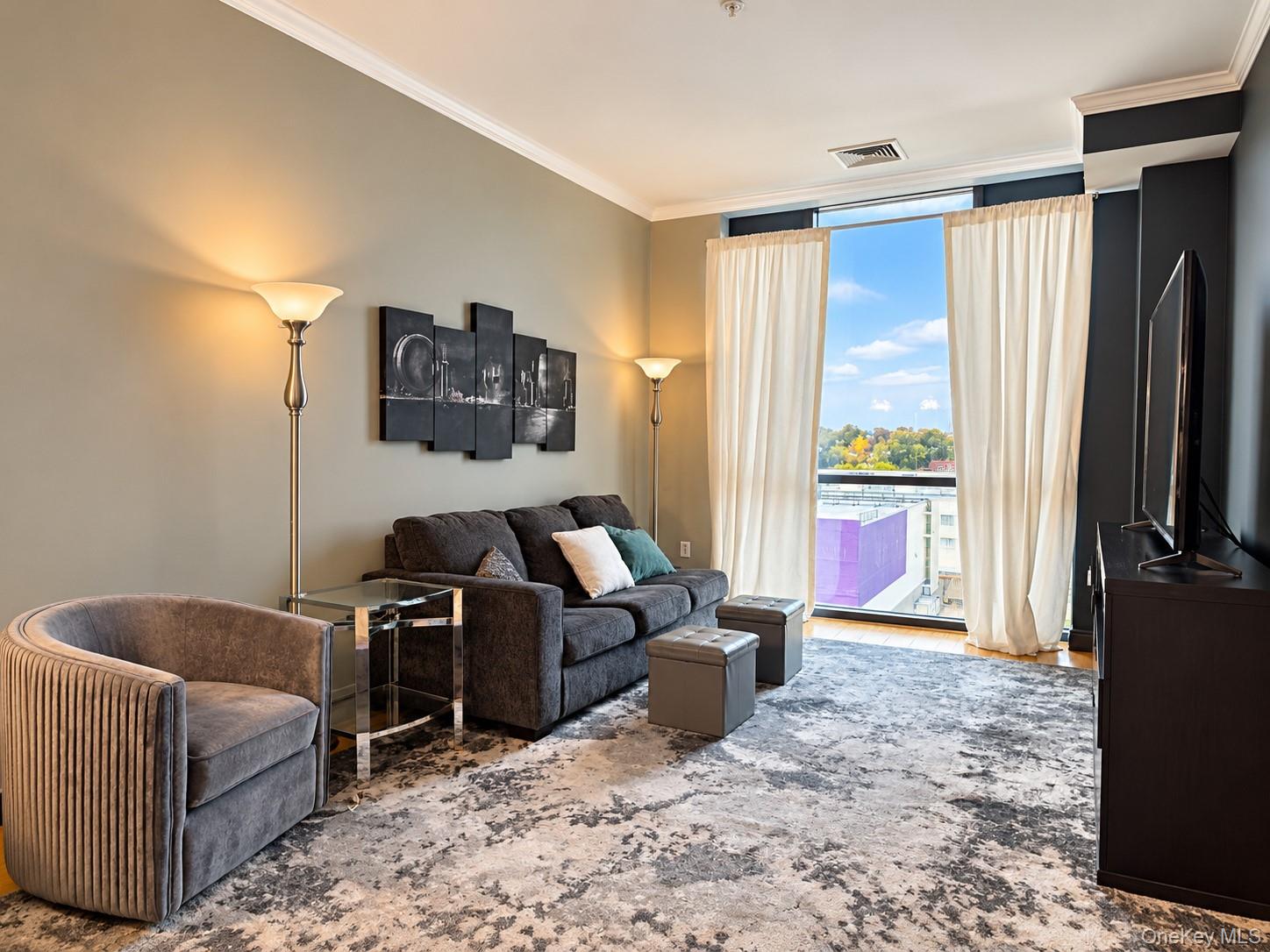 701 Ridge Hill Boulevard Unit 12J — photo
