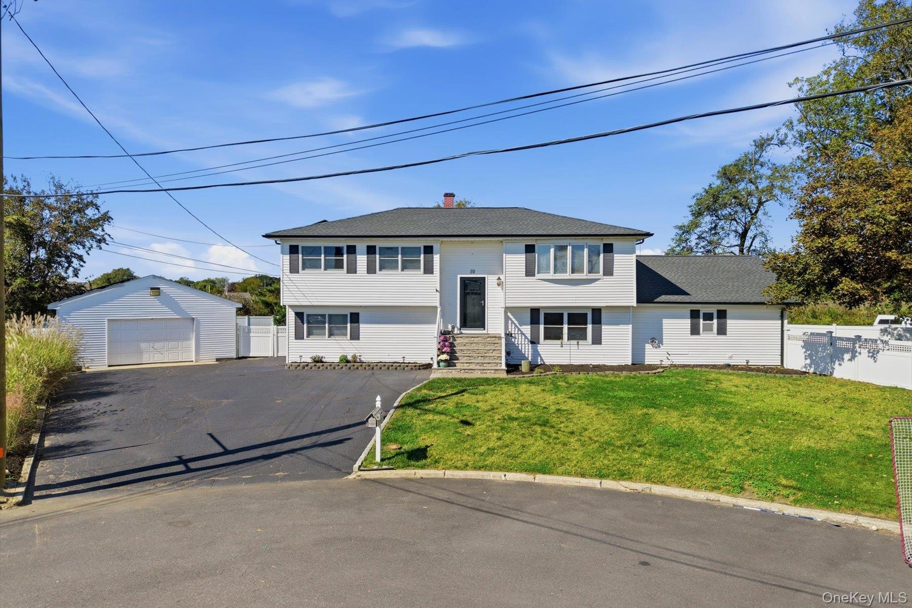 10 Gale Court — photo