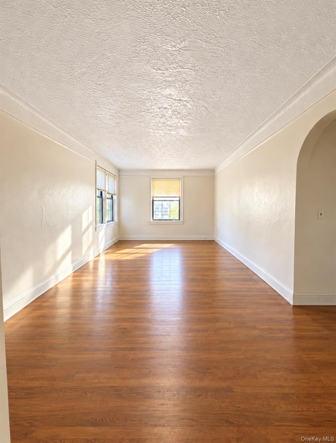 3338 Parsons Boulevard Unit 1E — photo
