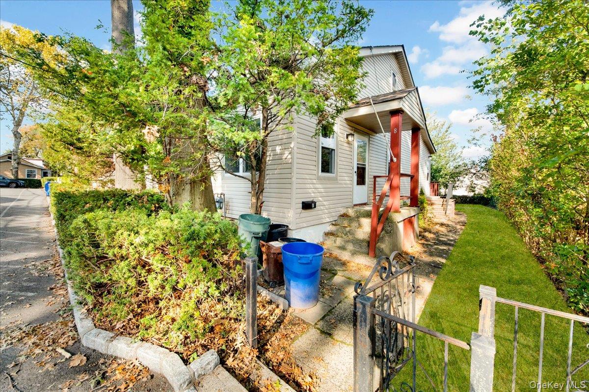 8 Soundview Terrace Unit 8 — photo