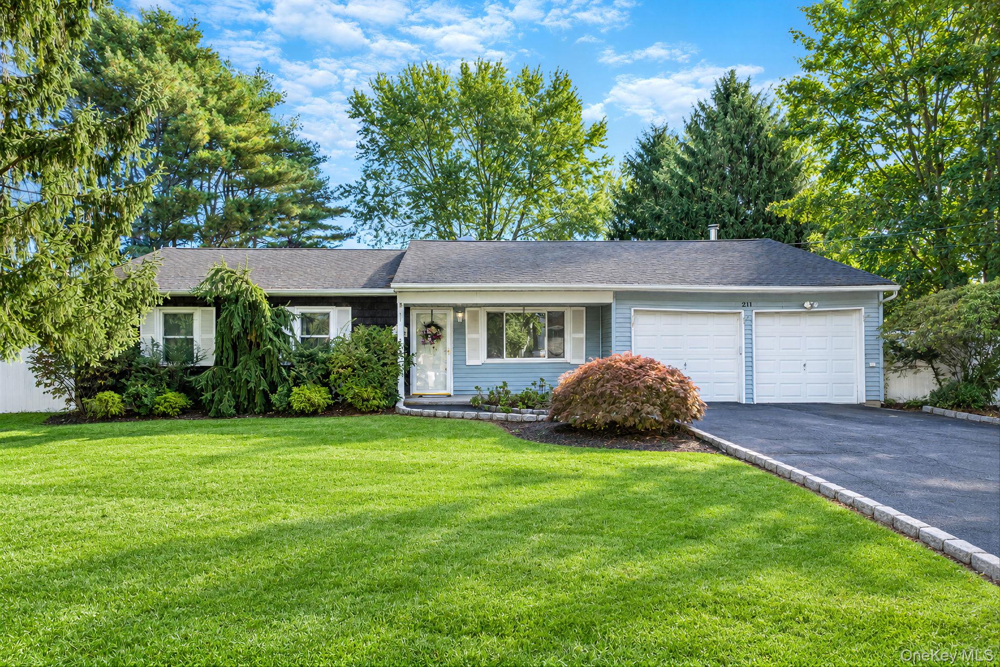 211 Mount Sinai Coram Road — photo