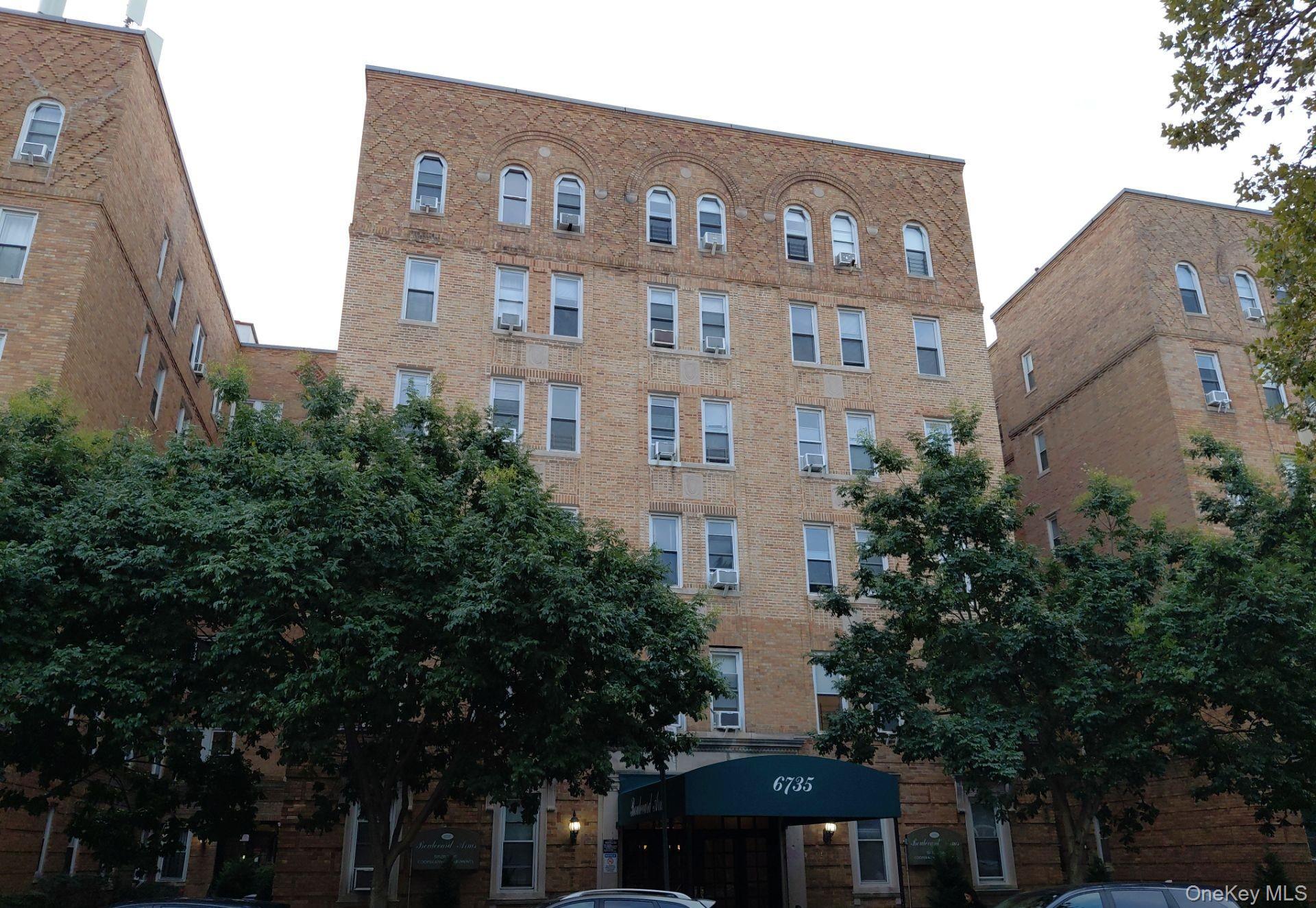 6735 Ridge Boulevard Unit 5F — photo