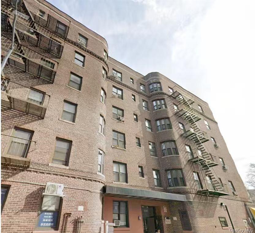 83-06 Vietor Avenue Unit 5G — photo