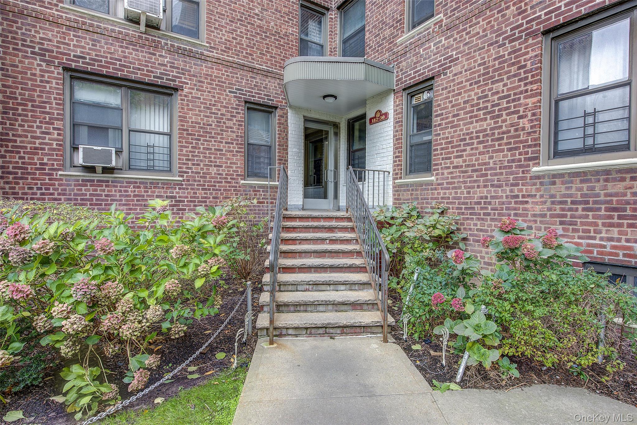 112-30 Northern Boulevard Unit 1F — photo