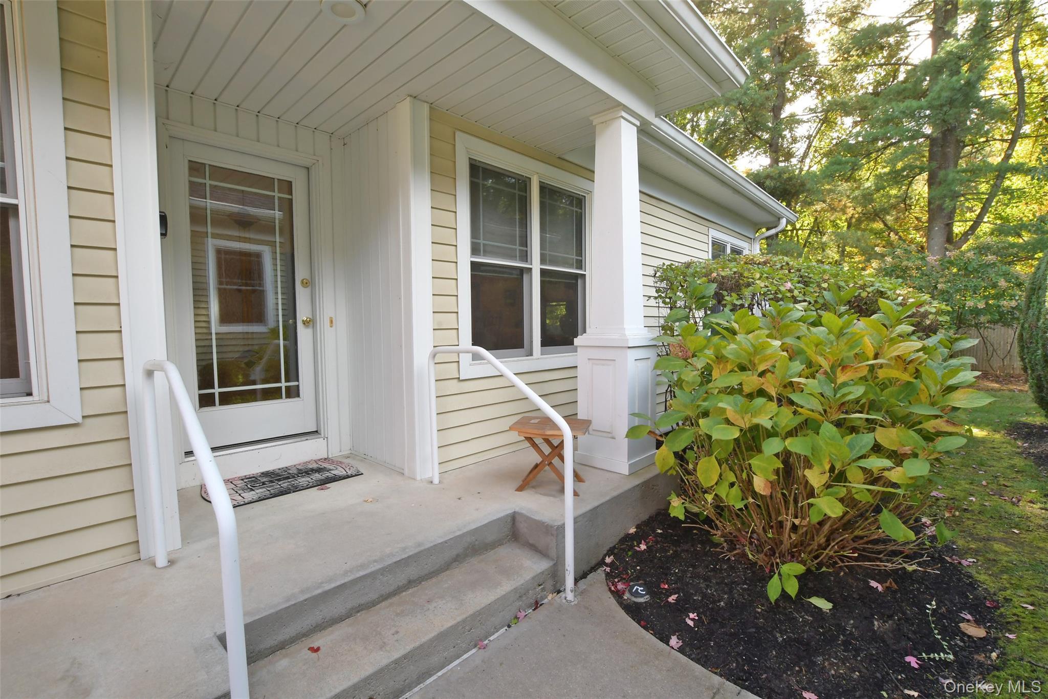 16 Oak Run — photo