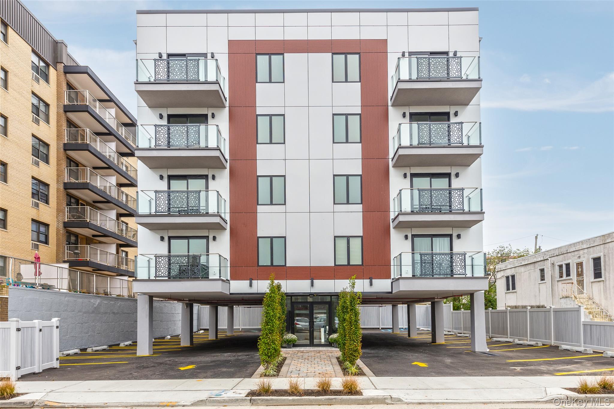 848 E Broadway Unit 3W — photo