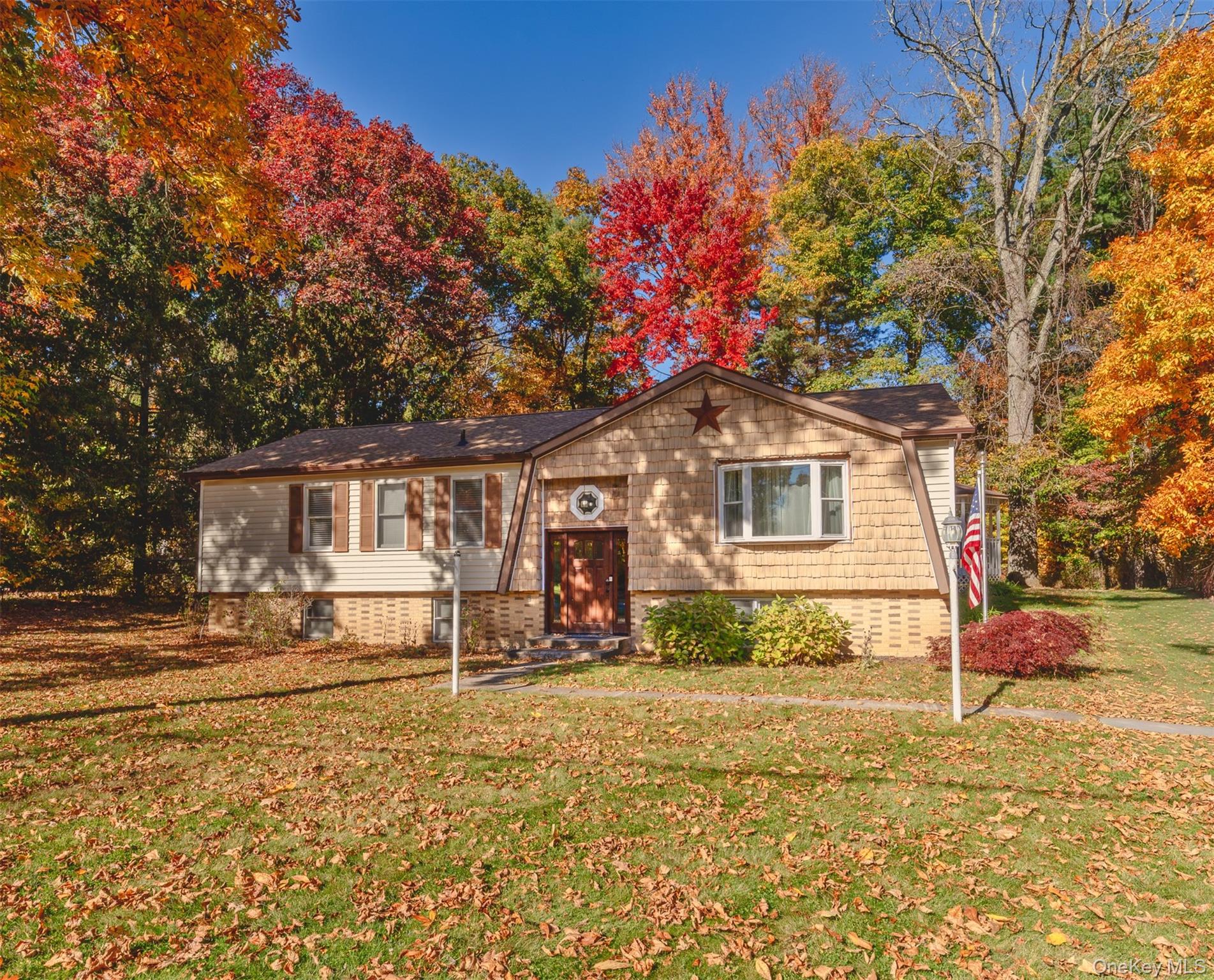8 Dogwood Drive — photo
