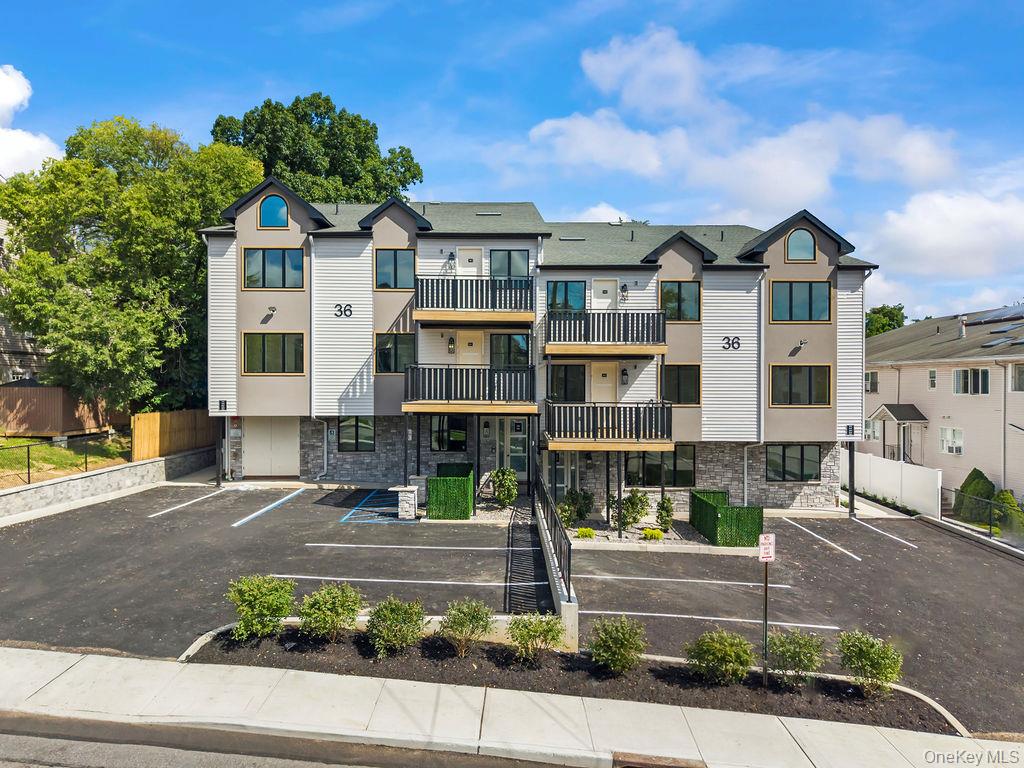 36 Calvert Drive Unit 314 — photo