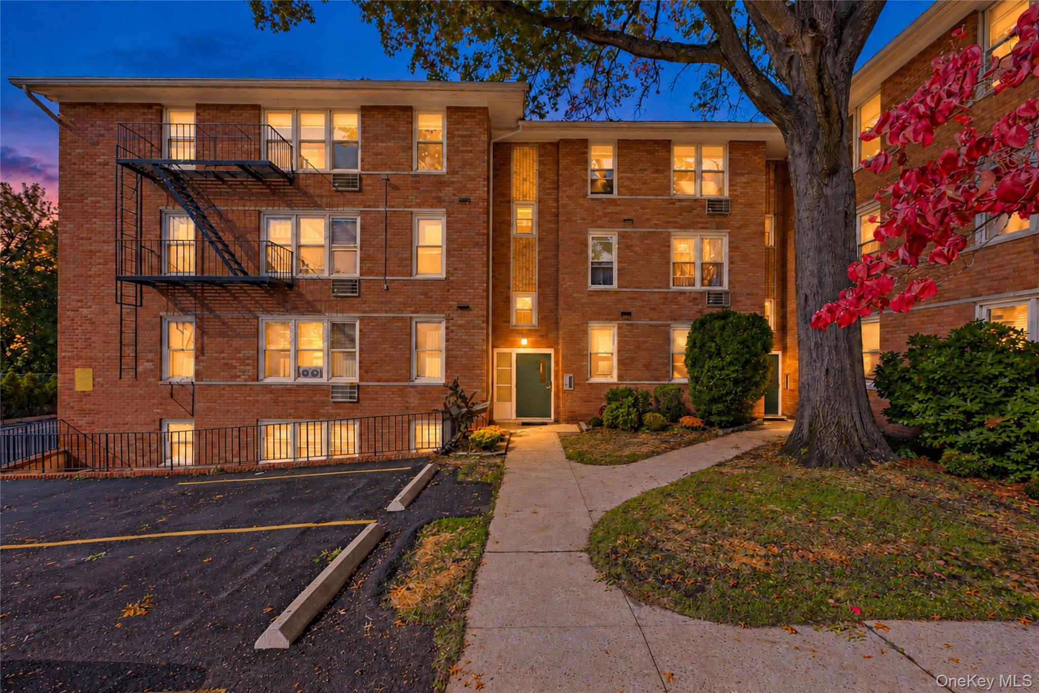 25 Trinity Place Unit 3M — photo