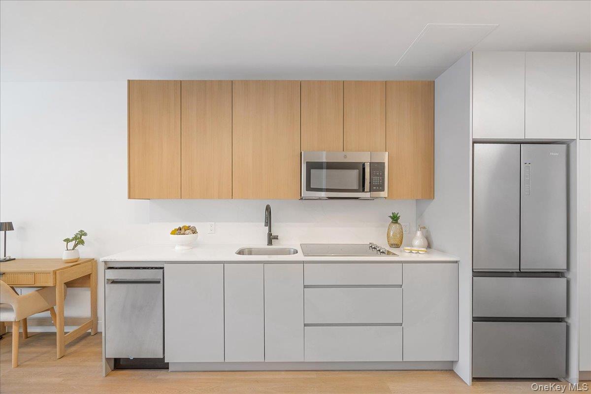 8 Chester Avenue Unit 216 — photo