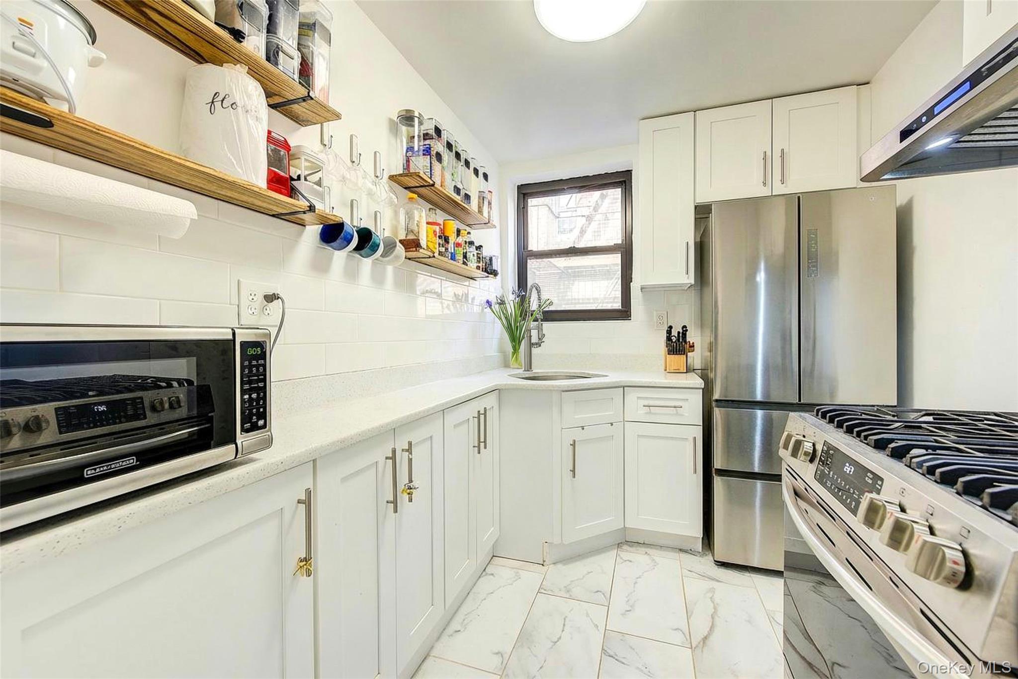 83-30 Vietor Avenue Unit 708 — photo