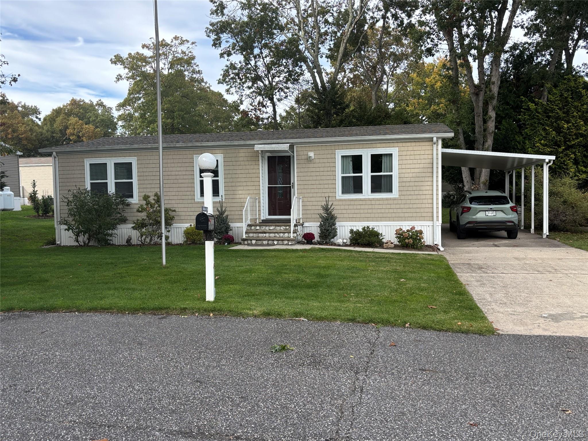 1661 Old Country Road Unit 366 — photo
