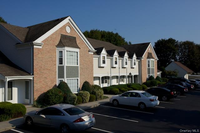 28 Sylvan Lane Unit 28 — photo