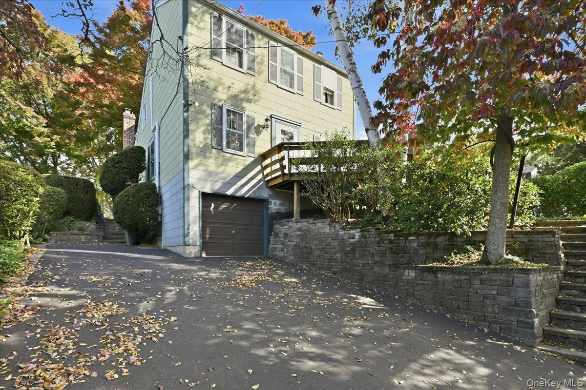 36 Cedarwood Drive — photo
