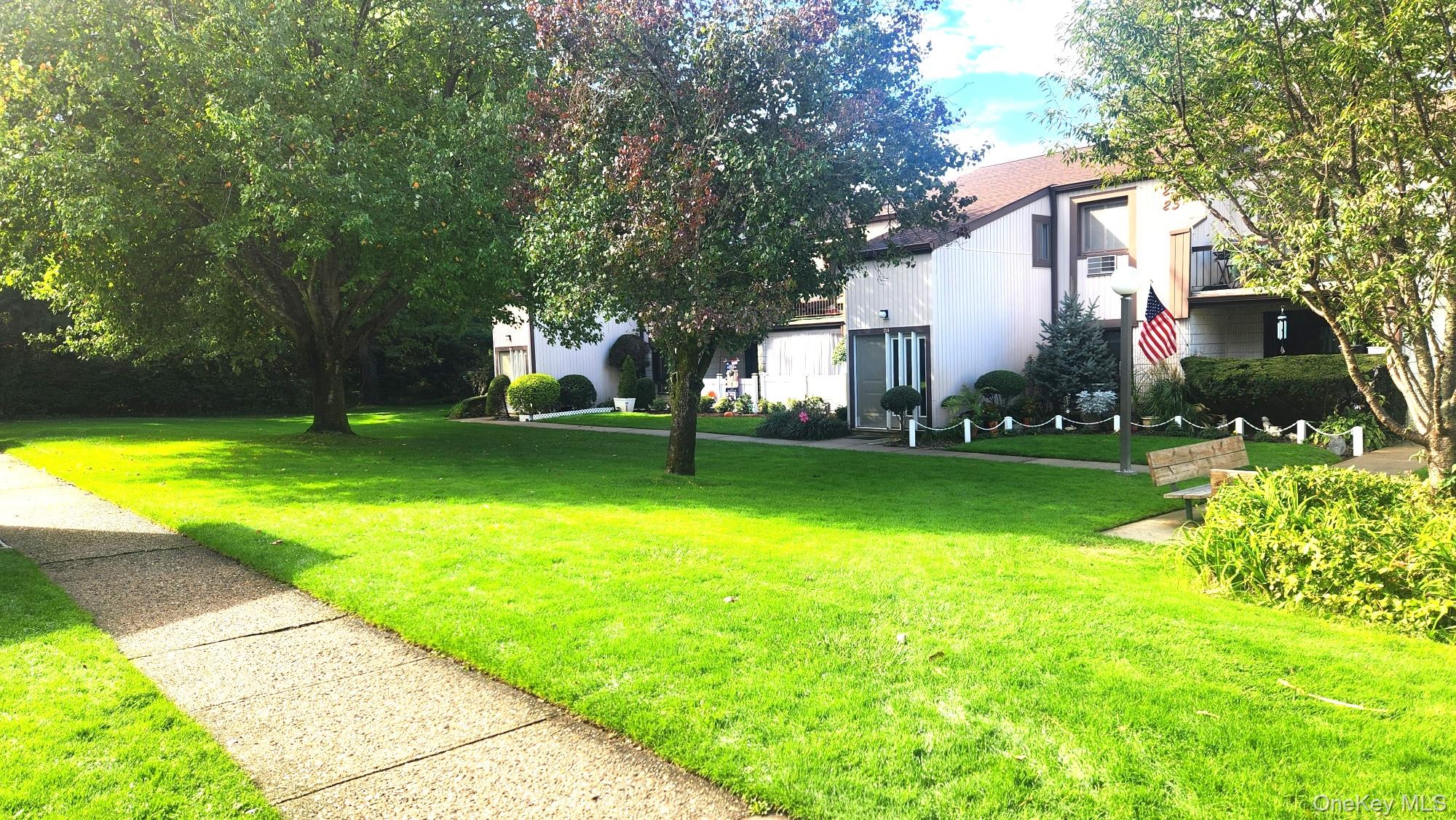 23 Richmond Boulevard Unit 2a — photo