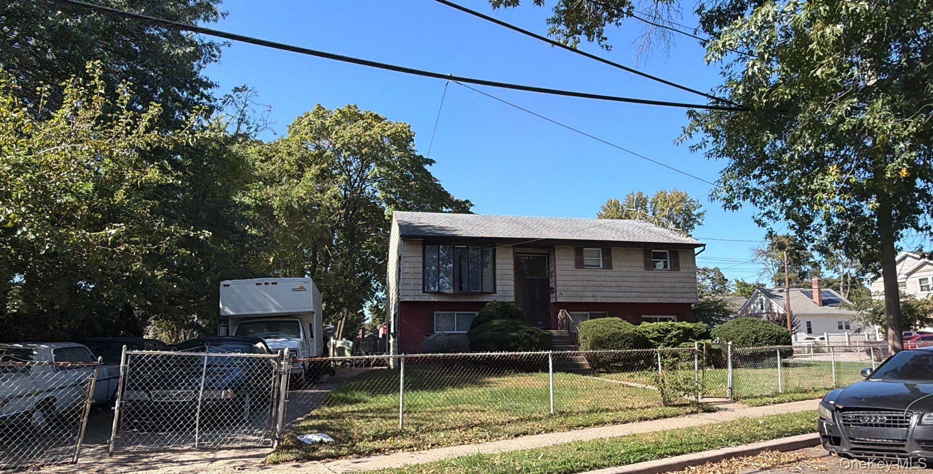 81 Saint Francis Street — photo