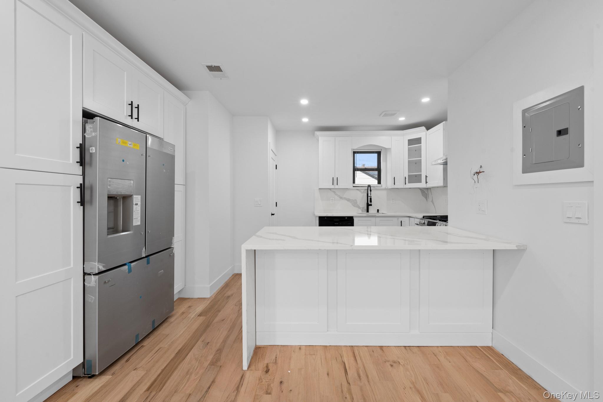 4413 Avenue M — photo