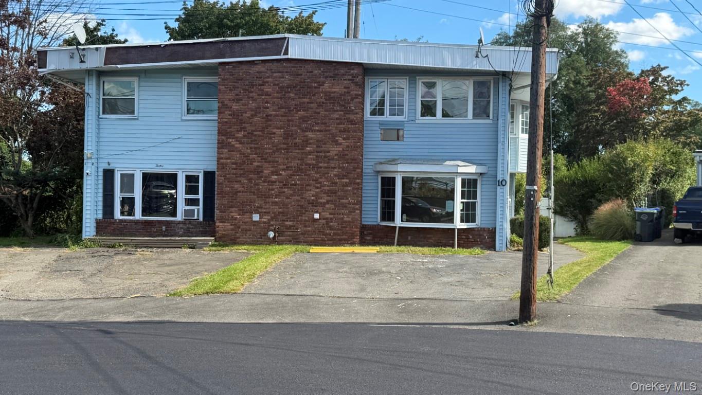 10 Campbell Court — photo