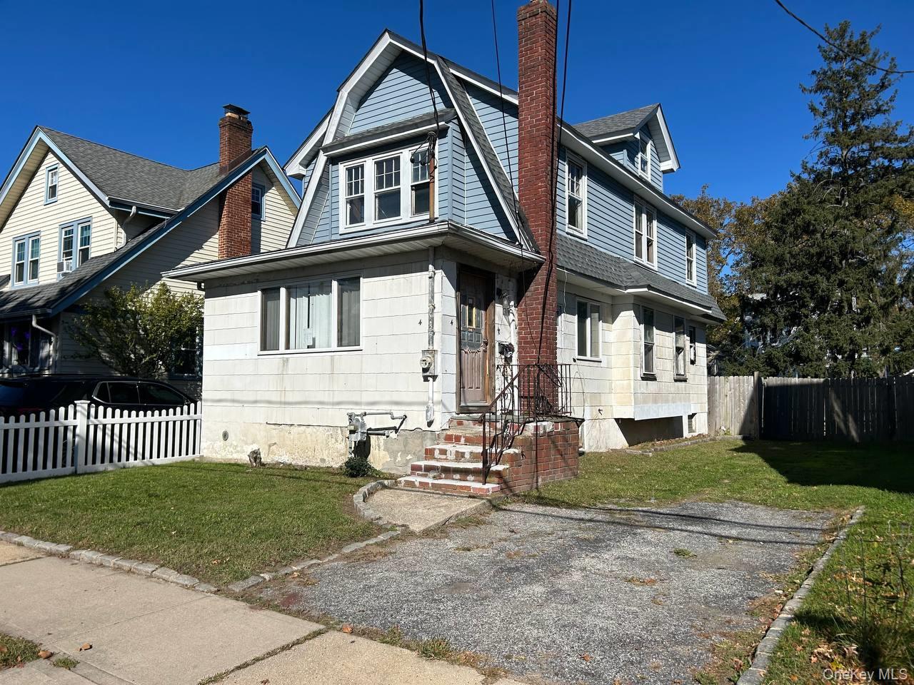 4 Everett Street, Hempstead, NY 11563 — photo 2