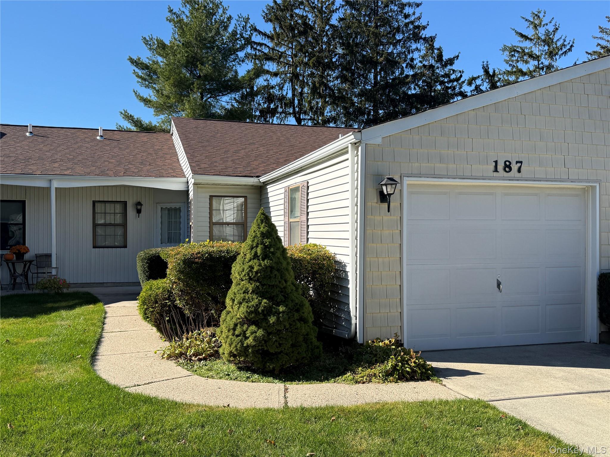 187 Knolls Drive — photo