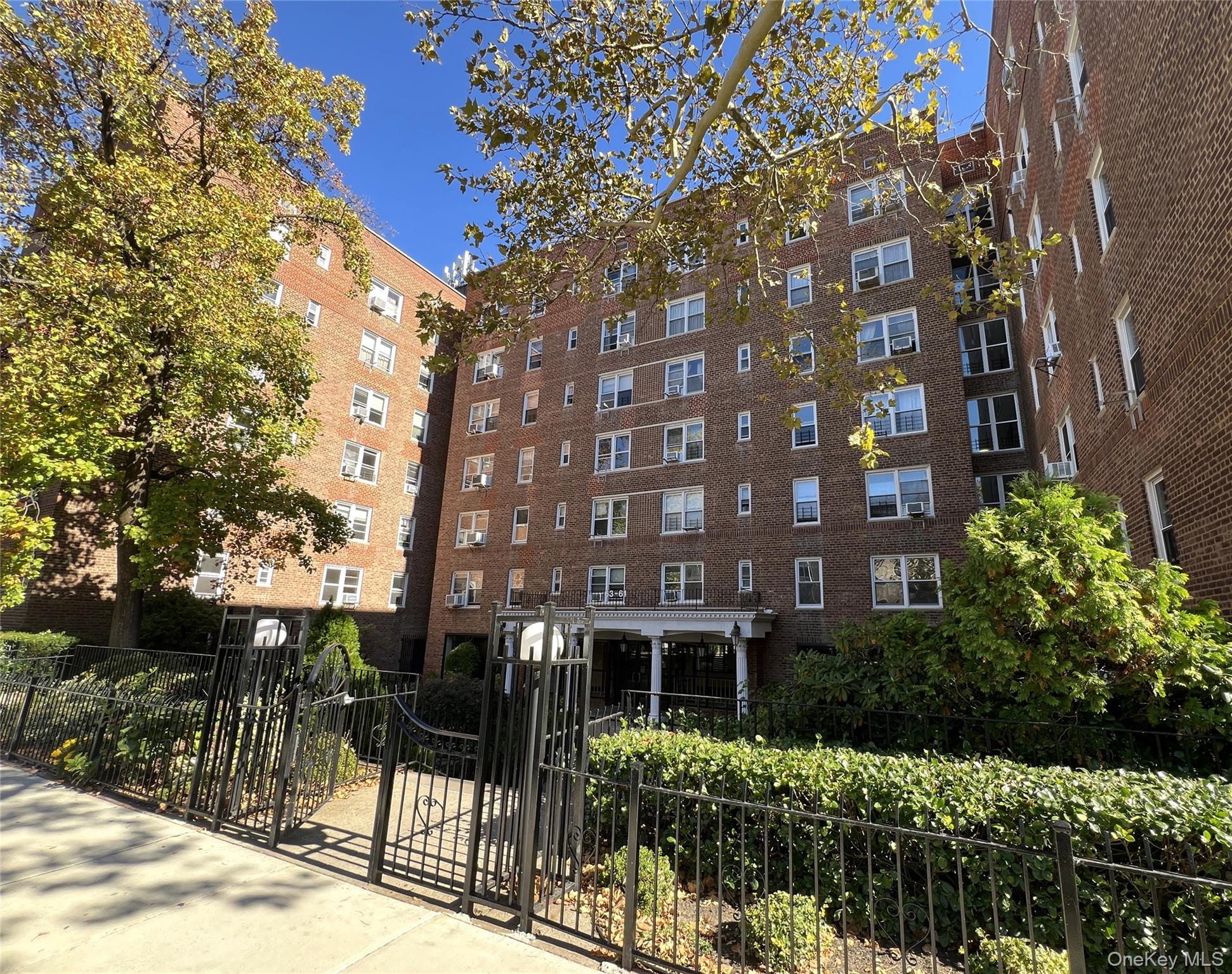 6361 Yellowstone Boulevard Unit 5a — photo