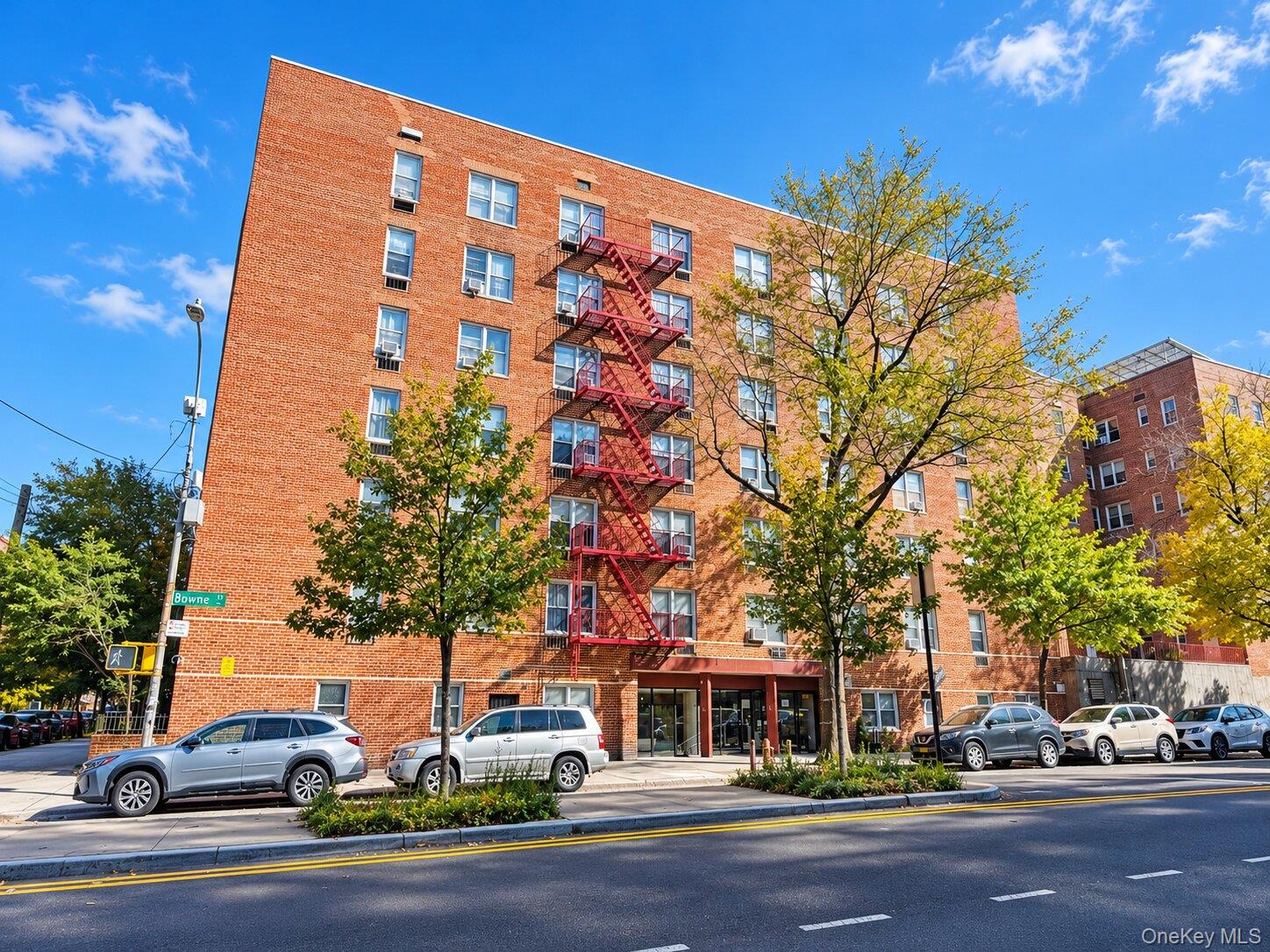 4107 Bowne Street Unit 5N — photo