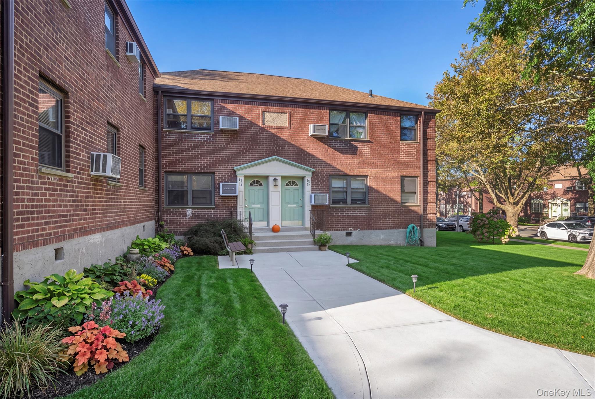 57-74 246th Crescent Unit 57-74 — photo