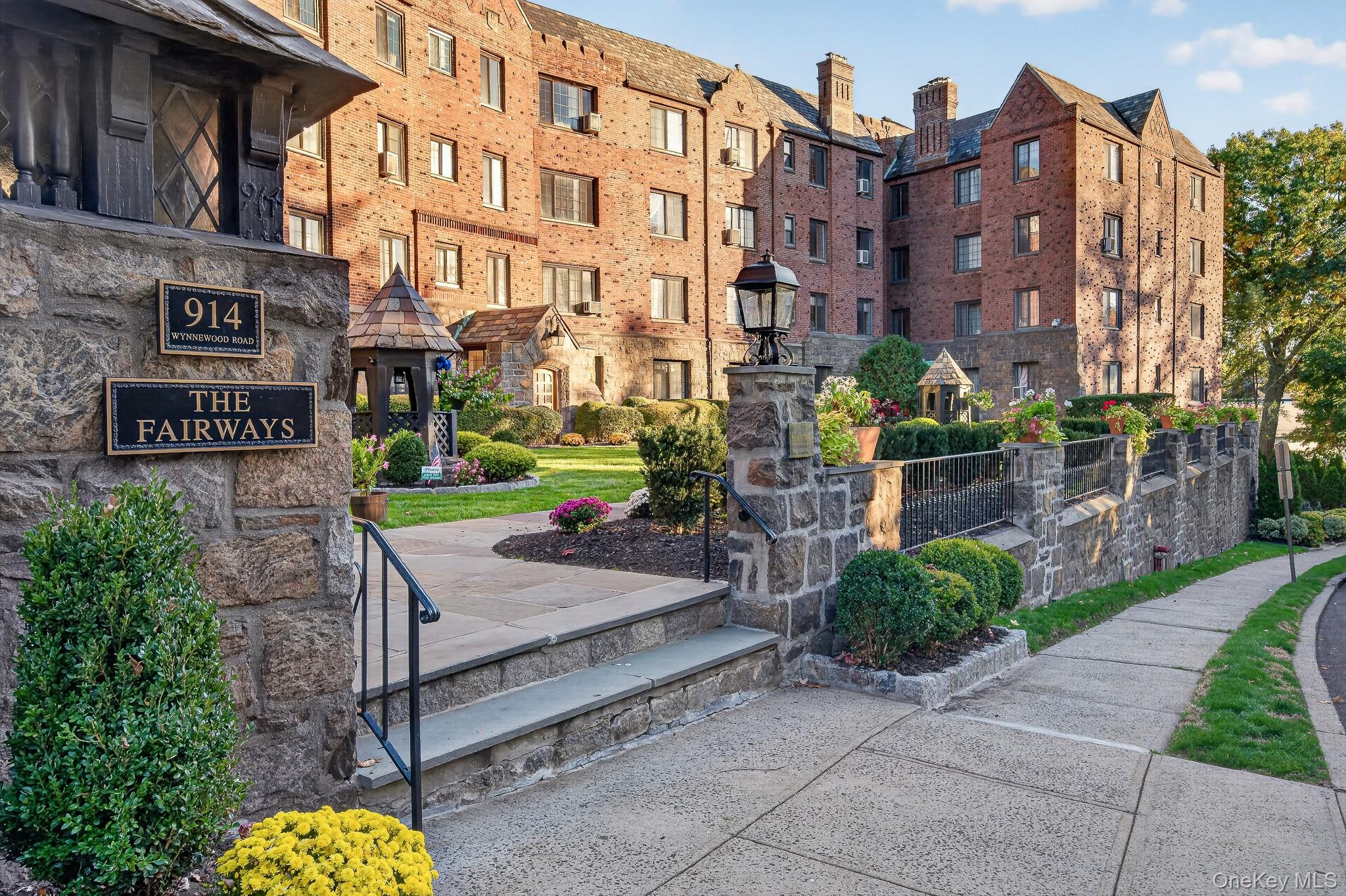 914 Wynnewood Road Unit Ll4 — photo