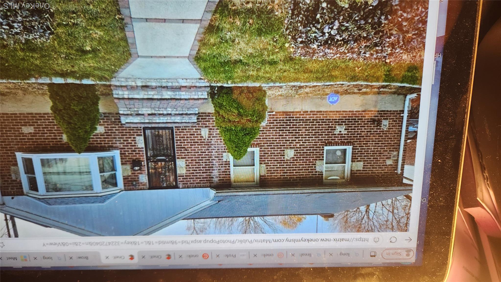 64 Fairview Boulevard — photo