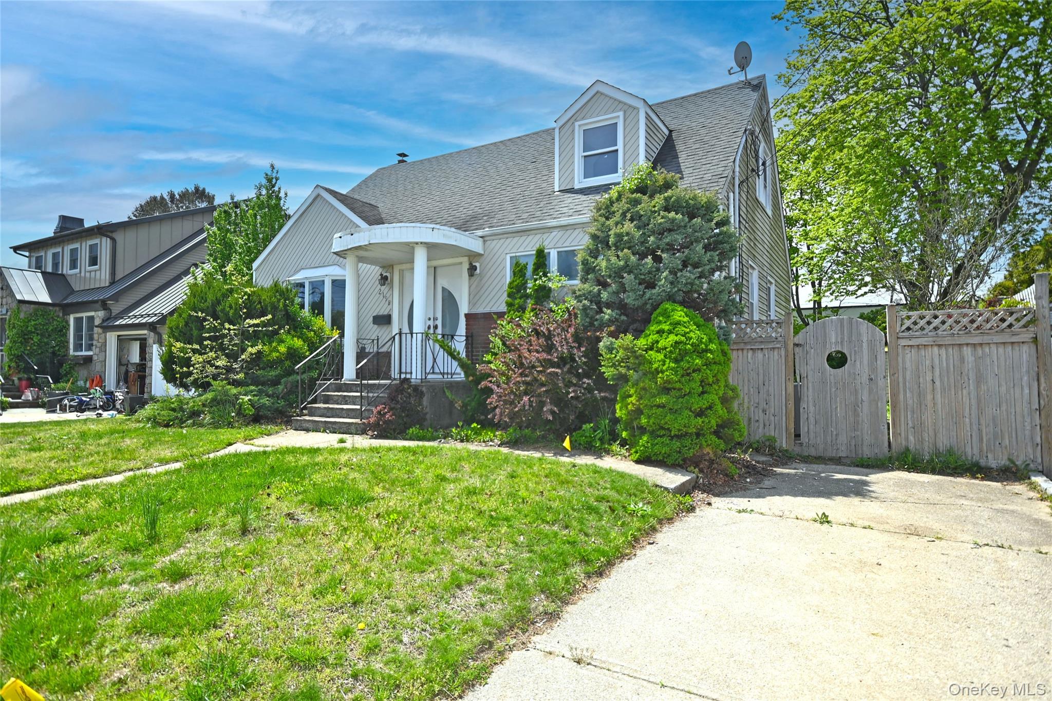 2198 Willow Street — photo