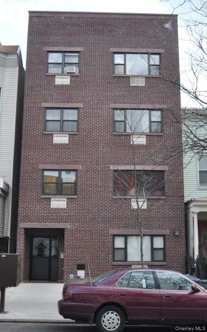 3144 Hull Avenue — photo