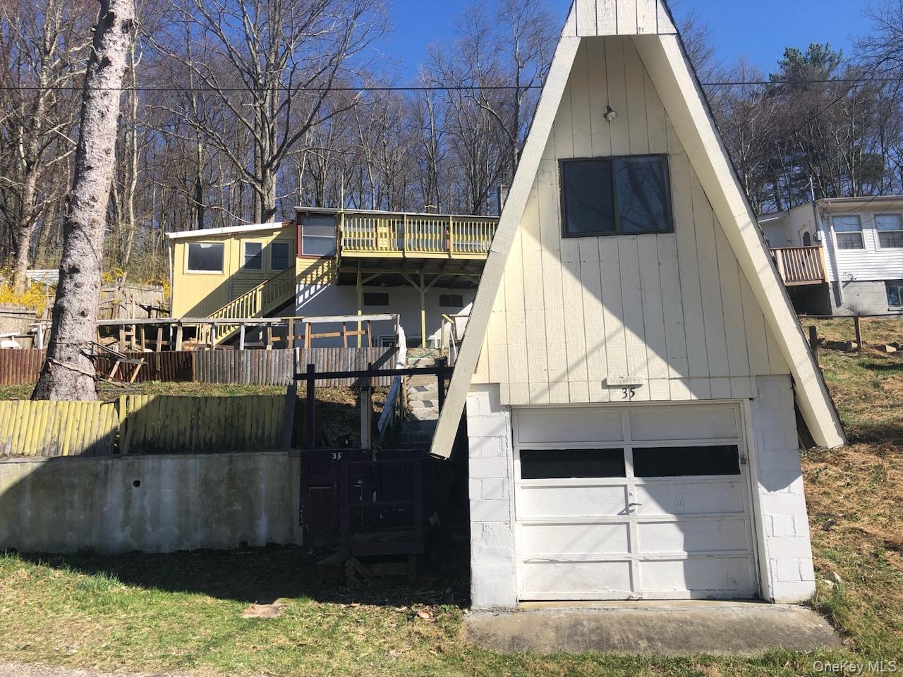 35 Lake Claire Drive — photo