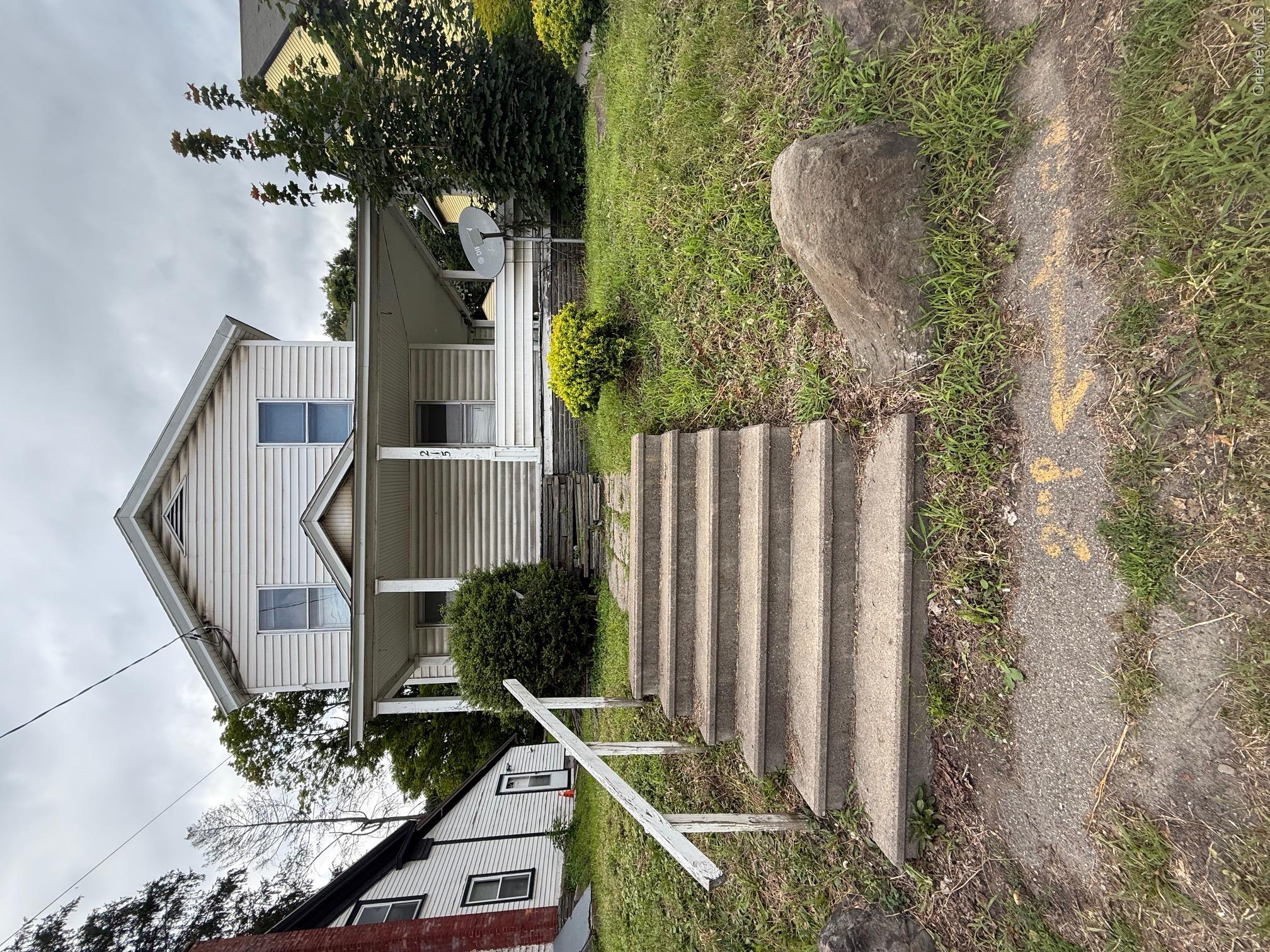 215 E Front Street — photo
